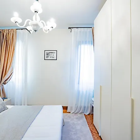 דירה Ca' Del Monastero 8 And Ca' Del Monastero 5 With Shared Courtyard *