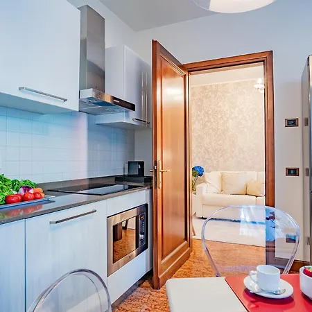 Ca' Del Monastero 8 And Ca' Del Monastero 5 With Shared Courtyard アパート *